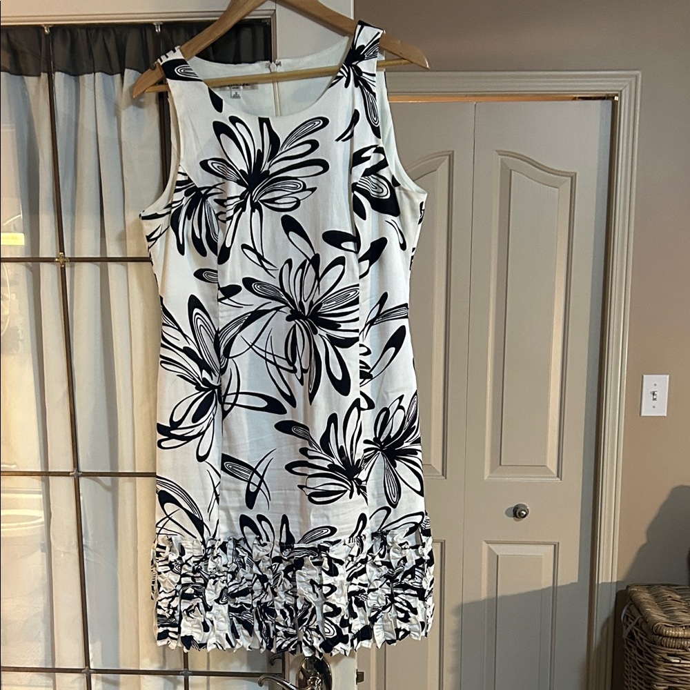 Evan Picone Black and White Floral Mini Dress